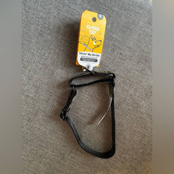 EveryYay Hittin My Stride Camo Microsuede Martingale Dog Collar SMALL - Picture 2 of 5